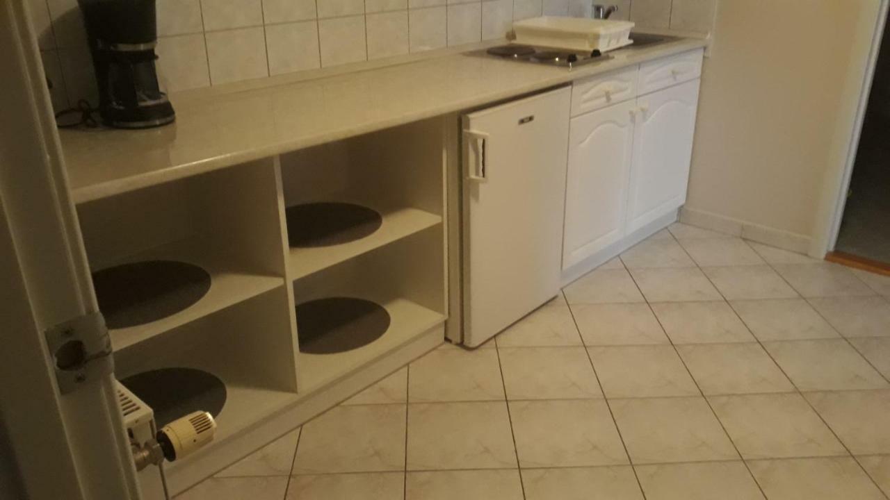 Szaloky Apartmanhaz Денешдиаш Экстерьер фото
